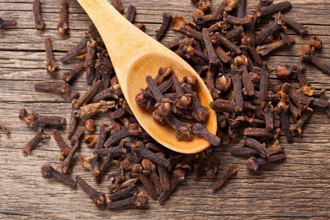 dry cloves against parasites